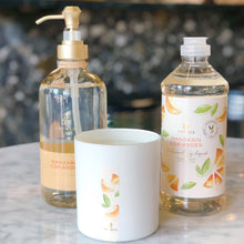 Cargar imagen en el visor de la galería, MANDARIN CORIANDER POURED CANDLE